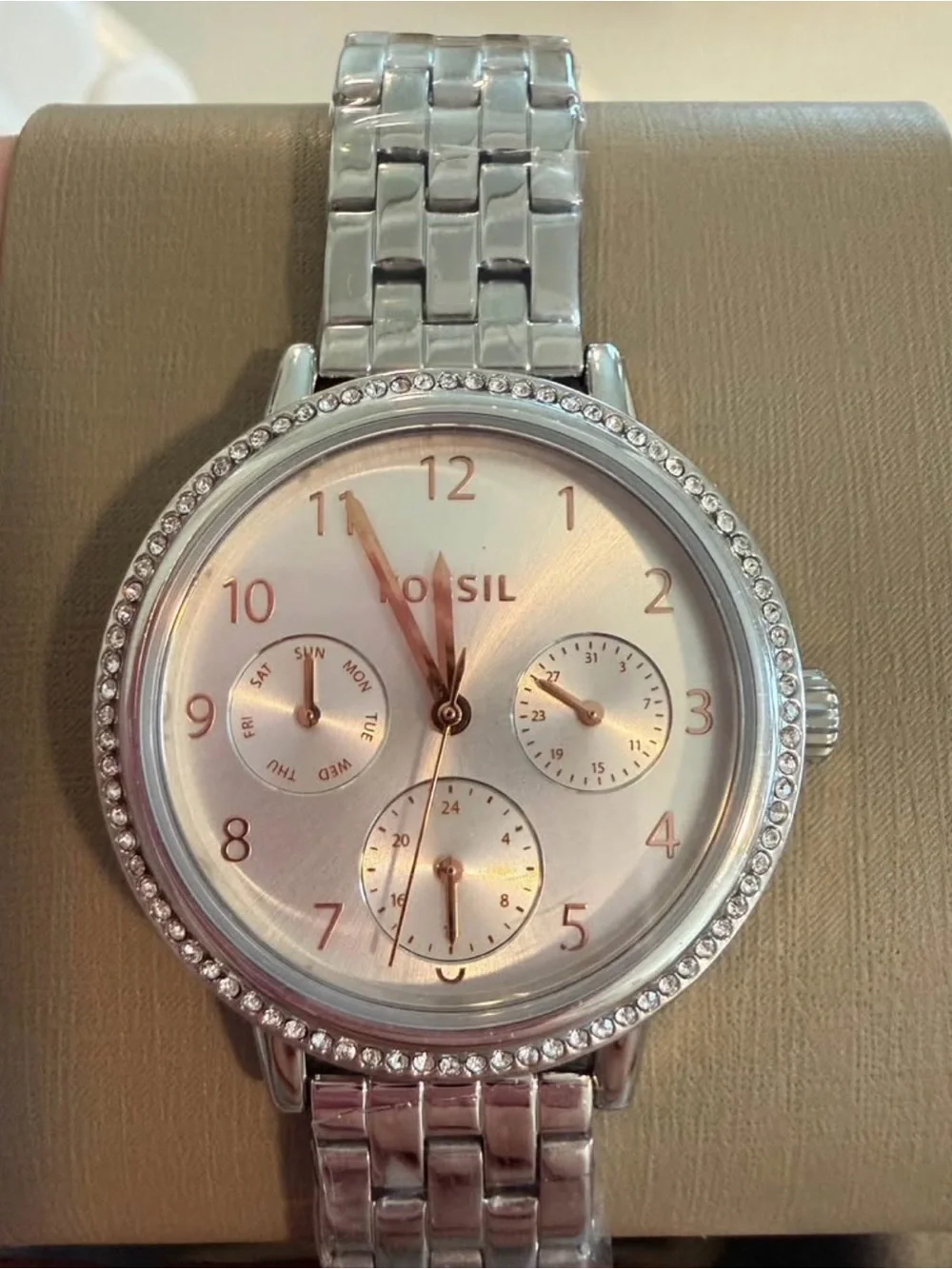 Fossil brand new
